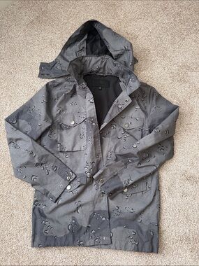 7 For All Mankind Gray Hooded Raincoat with Tonal Camouflage